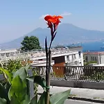 Lägenhet Monocamera Con Terrazzogiardino -studette -zona Panoramica Posillipo *