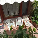 Appartement Monocamera Con Terrazzogiardino -studette -zona Panoramica Posillipo Napels