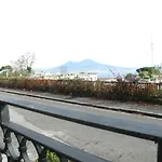 Appartement Monocamera Con Terrazzogiardino -studette -zona Panoramica Posillipo