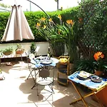 Appartement Monocamera Con Terrazzogiardino -studette -zona Panoramica Posillipo *